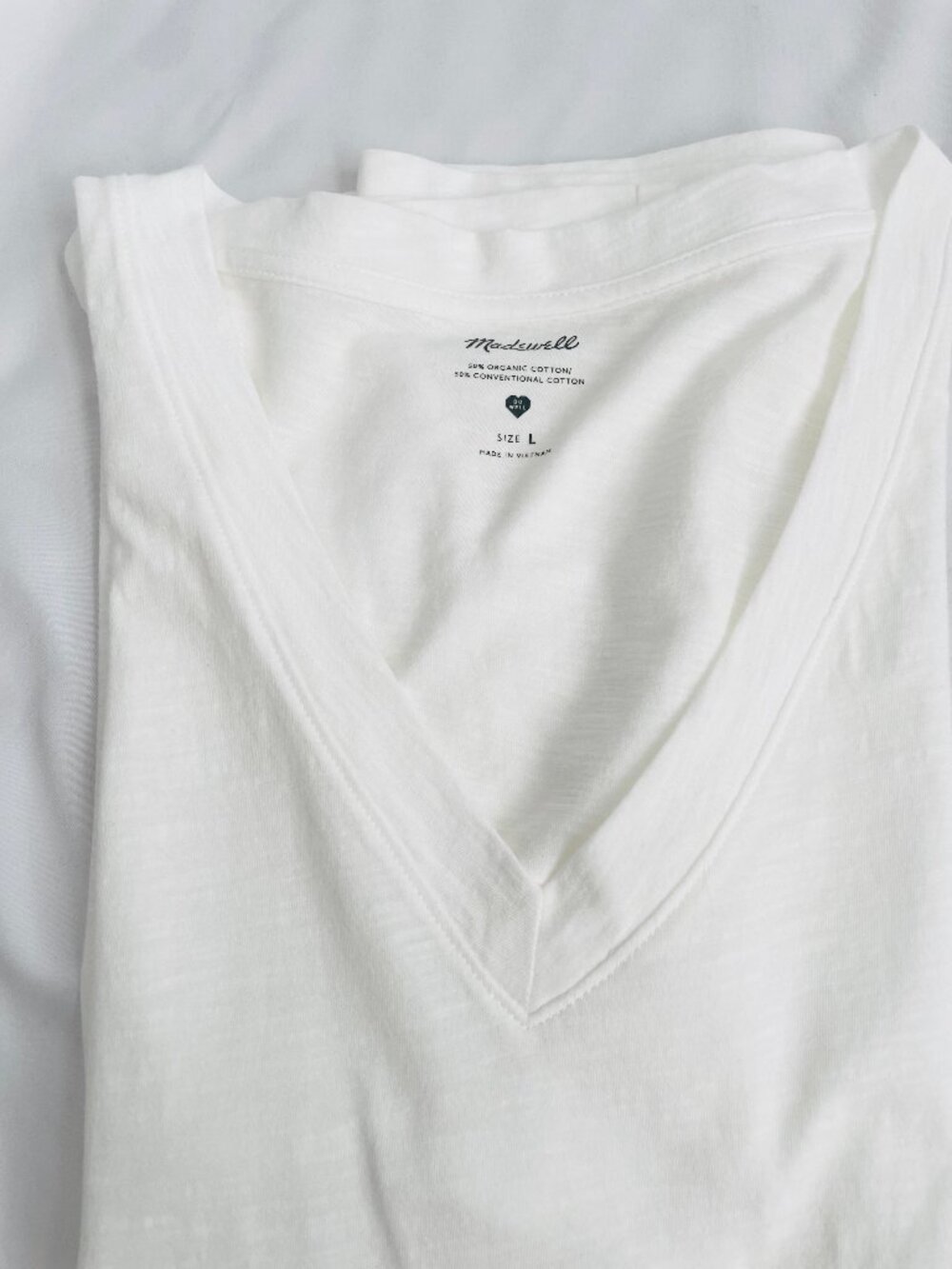 Madewell White V‑Neck Tee – Size L